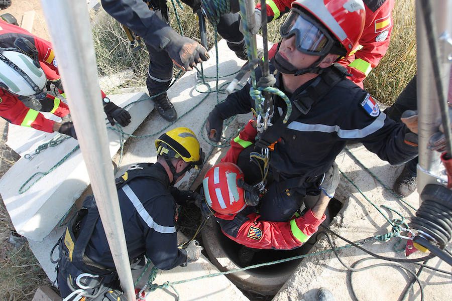 Fotos del tercer Batallón de Intervención de Emergencias de la UME en Bétera