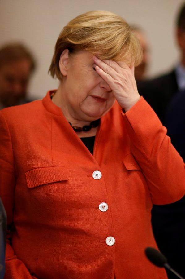 Alemania se asoma a un panorama inédito de inestabilidad política al fracasar el intento de la canciller, Angela Merkel, de formar una coalición de Gobierno, lo que puede abrir la puerta a la convocatoria de nuevas elecciones en el país, tras la imposible alianza con los verdes y los liberales y el rechazo de los socialdemócratas.