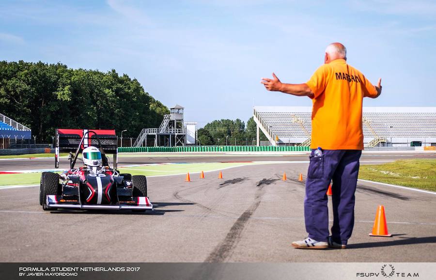 La escudería de la Universitat Politècnica de València (UPV) se convertirá, el próximo mes de mayo, en el primer equipo español de la historia en participar en la Formula SAE Michigan, la competición más prestigiosa y antigua de Formula Student. La inscripción está cerrada con 120 equipos, mayoritariamente estadounidenses y canadienses.