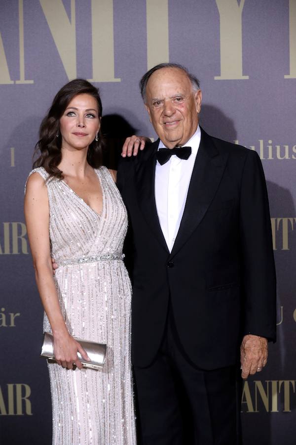 La número dos del mundo de tenis y ganadora de Winbledon ha sido elegida como personaje del año por la revista Vanity Fair. Además, a la entrega del galardón, acudieron numerosas personalidades de todos los sectores de la sociedad. 