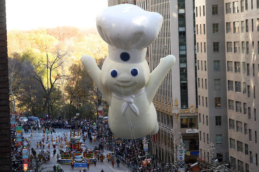 Nueva York celebró este jueves, un año más, su tradicional desfile del Día de Acción de Gracias, una costumbre que se remonta a 1924 y que en esta ocasión estuvo rodeado de especiales medidas de seguridad.