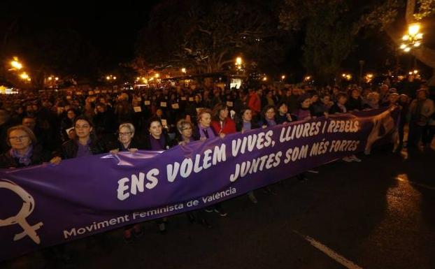 Pancarta que encabeza la manifestación.