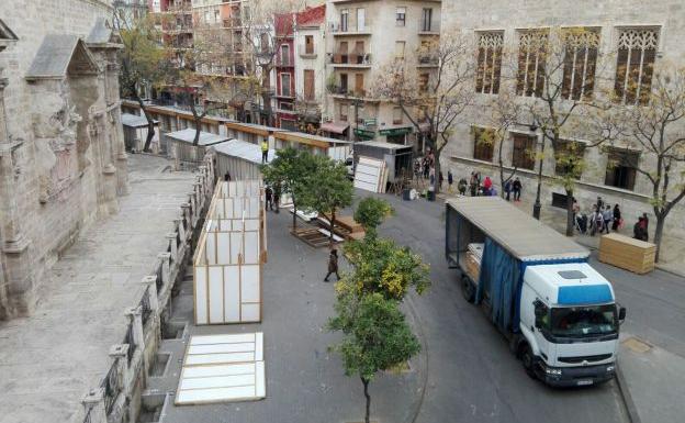 El mercado navideño deja la avenida del Oeste y se instalará ante la Lonja