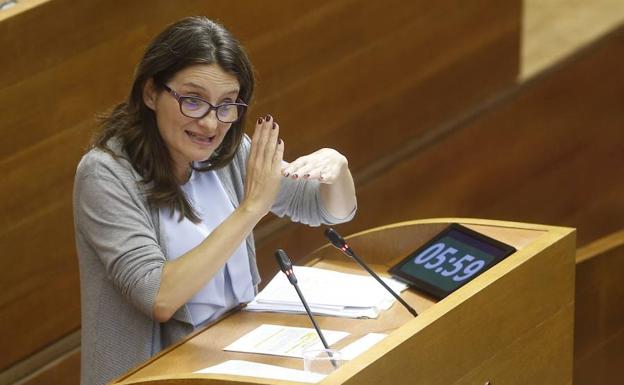 Oltra, como Vicepresidenta del Consell, en un pleno de Les Corts este año.