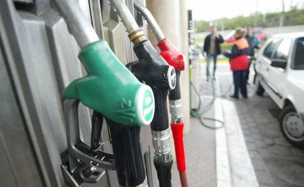 El precio de la gasolina alcanza precios de récord este puente de diciembre en la Comunitat