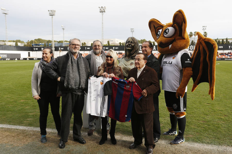 El derbi Valencia-Levante femenino en imágenes