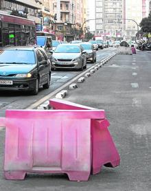 Imagen secundaria 2 - Valencia sufre atascos diariamente que se han visto incrementados por las obras. 