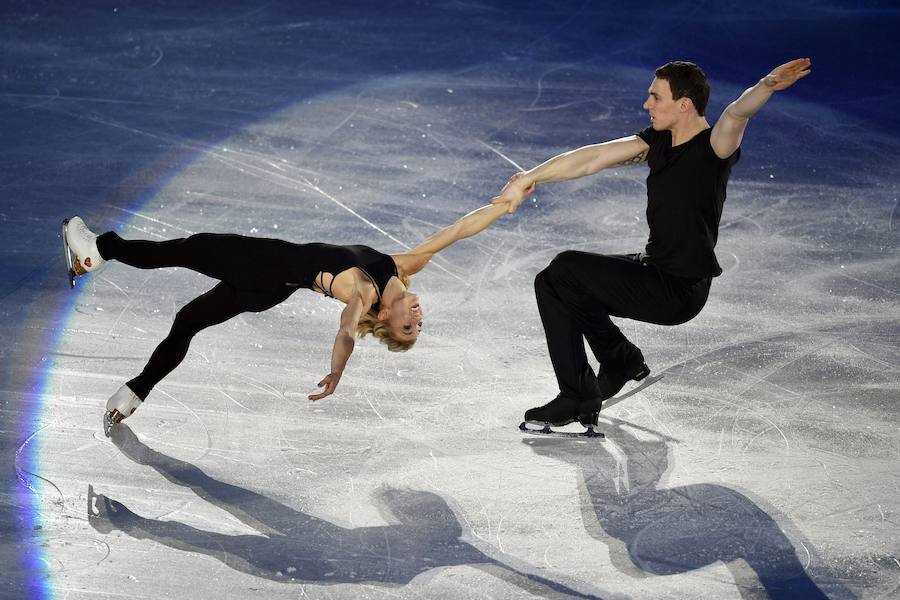 Nagoya (Japón) celebró el pasado fin de semana el Grand Prix de patinaje artístico. La rusa Alina Zagitova, de tan solo 15 años, se colgó el oro en la final del campeonato. Los saltos imposibles, las maniobras perfectas y las complejas y arriesgadas coreografías sobre el hielo fueron las protagonistas.