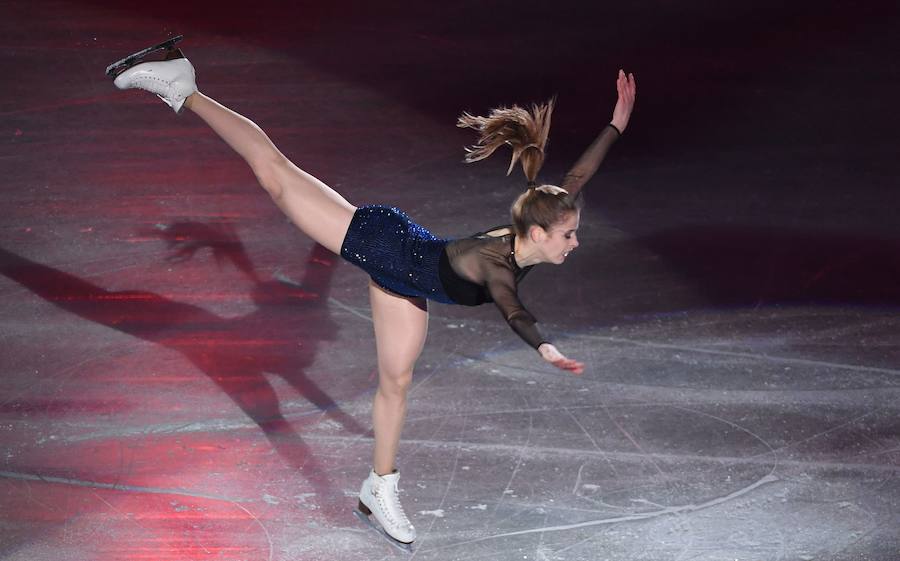 Nagoya (Japón) celebró el pasado fin de semana el Grand Prix de patinaje artístico. La rusa Alina Zagitova, de tan solo 15 años, se colgó el oro en la final del campeonato. Los saltos imposibles, las maniobras perfectas y las complejas y arriesgadas coreografías sobre el hielo fueron las protagonistas.