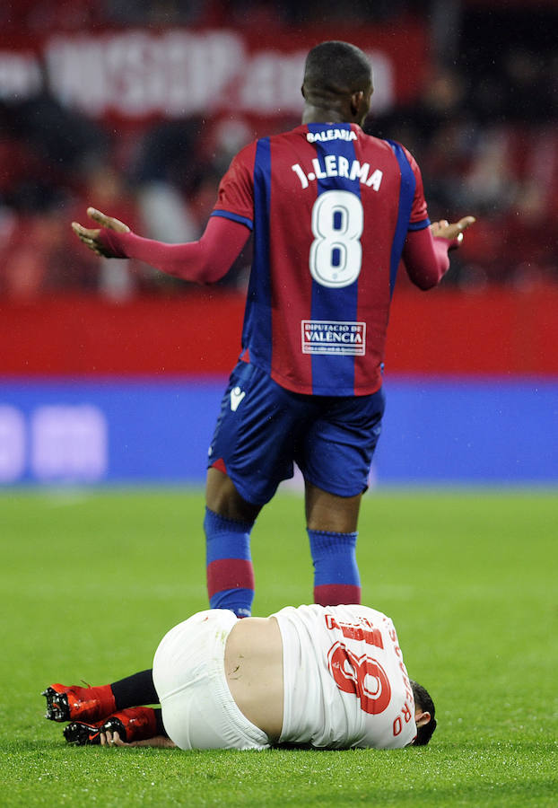 Éstas son las mejores imágenes que deja el choque de la jornada 16 de la Liga en el Sánchez Pizjuán