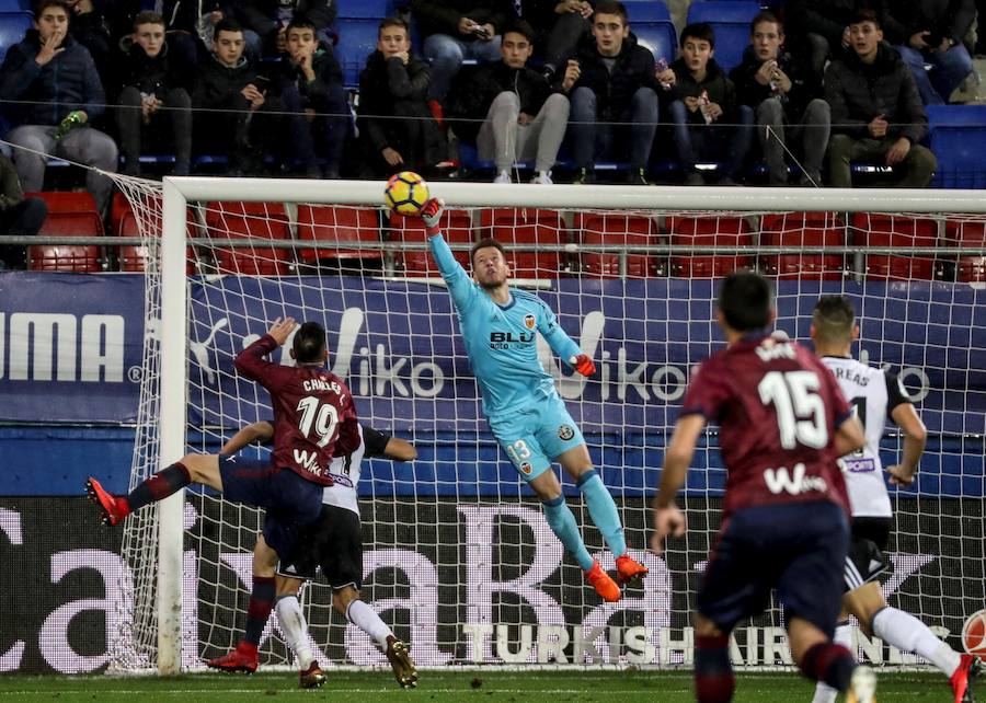 Éstas son las mejores imágenes que deja el partido correspondiente a la jornada 16 de la Liga en Ipurua