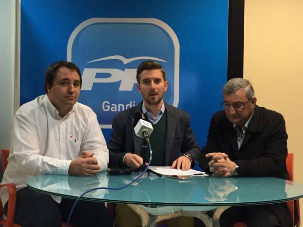 Salva Llopis, Víctor Soler y Jaumé Ascó en la rueda de prensa. 