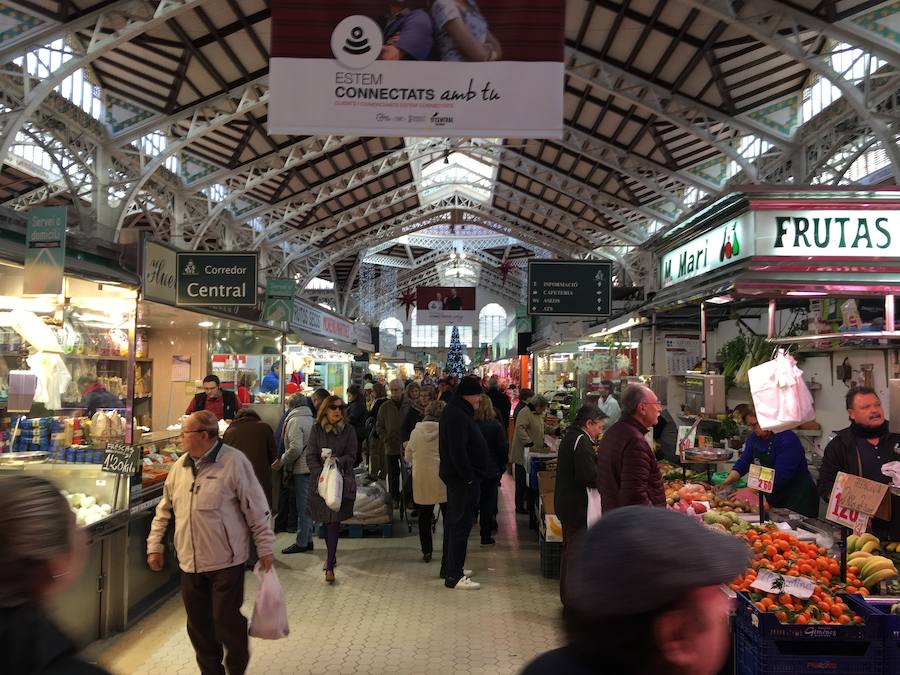 Situado en el centro de la capital del Turia, casi 300 comercios que componen el mayor centro de europa especializado en la venta de productos frescos. 