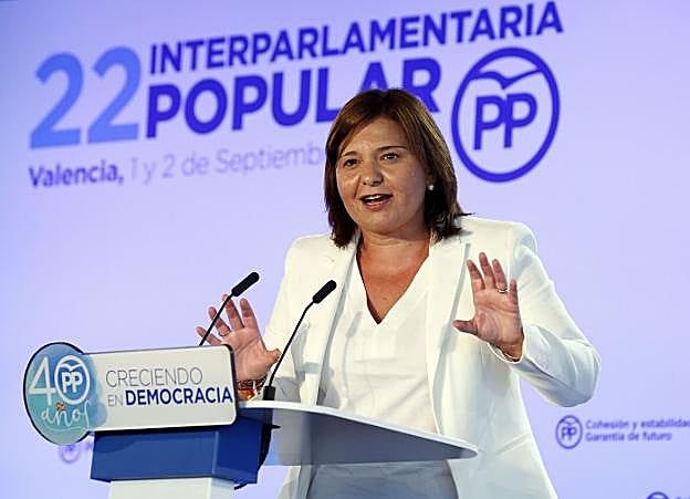 La presidenta del PPCV, Isabel Bonig. 