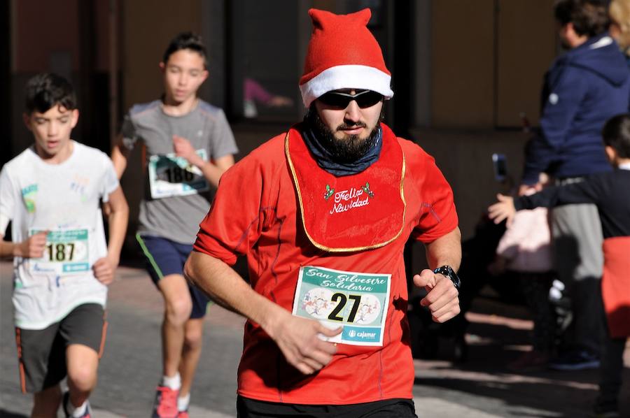 Fotos de la San Silvestre 2017 de Cheste