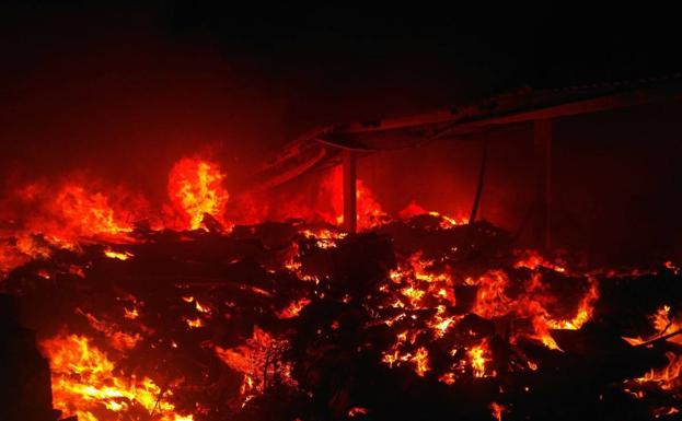 Incendio en una nave de Algemesí.