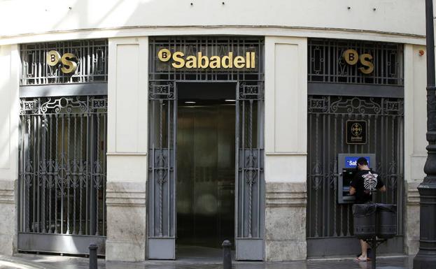 Sucursal del Banco Sabadell en Valencia.