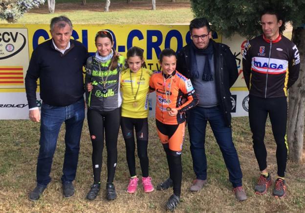 Las tres mejores en el ciclocross de Mislata. 