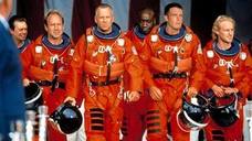 ARMAGEDDON | DIrigida por Michael Bay y protagonizada por Bruce Willis, Ben Affleck y Liv Tyler, muestra la historia de cómo lo expertos de la NASA recurren a perforadores petrolíferos para que destruyan un enorme meteorito antes de que colisione con la Tierra. 