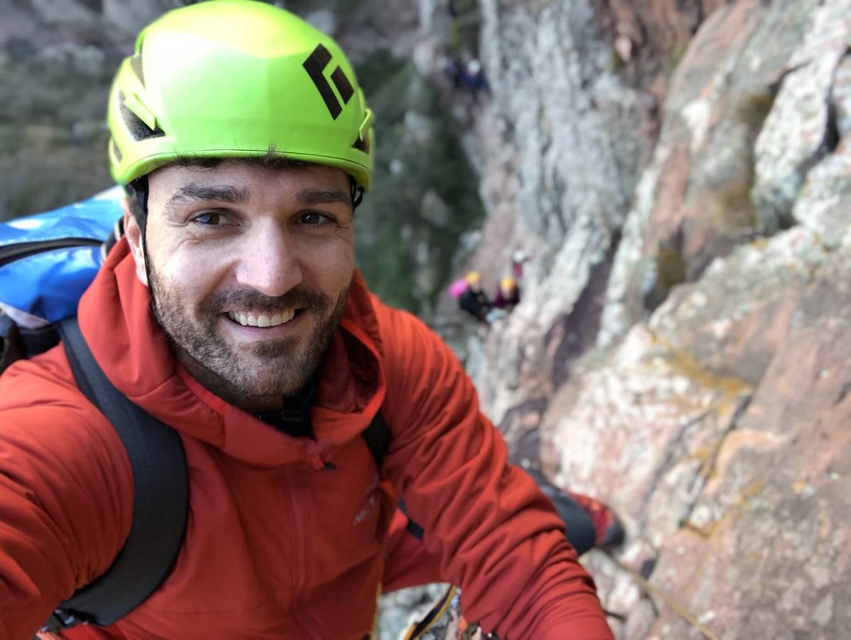 Las vias ferratas (itinerarios horizontales y verticales) de diferente dificultad gozan cada vez de mayores seguidores. Montania Guides organizó a finales de diciembre una actividad en la via ferrata de Andilla. Pronto habrá otras en la Comunitat.