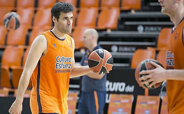 San Emeterio, en un entrenamiento. 