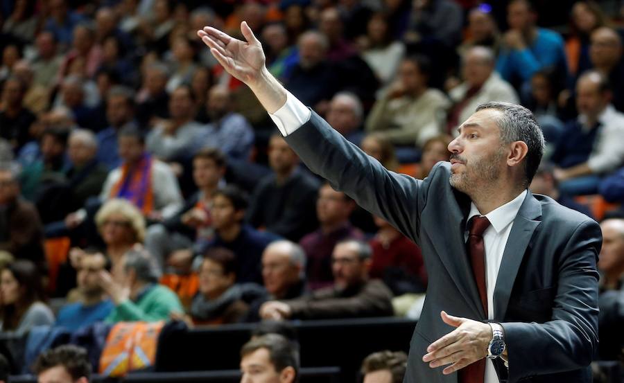 Estas son las fotos que deja el choque de Liga ACB en la Fonteta