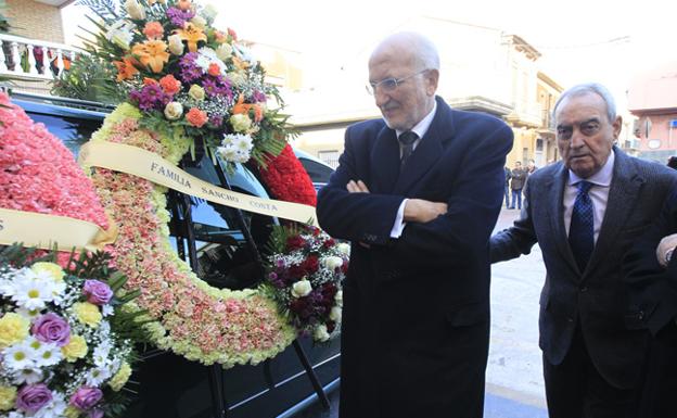 Juan Roig y Federico Félix, en el funeral de Francisco Pons.