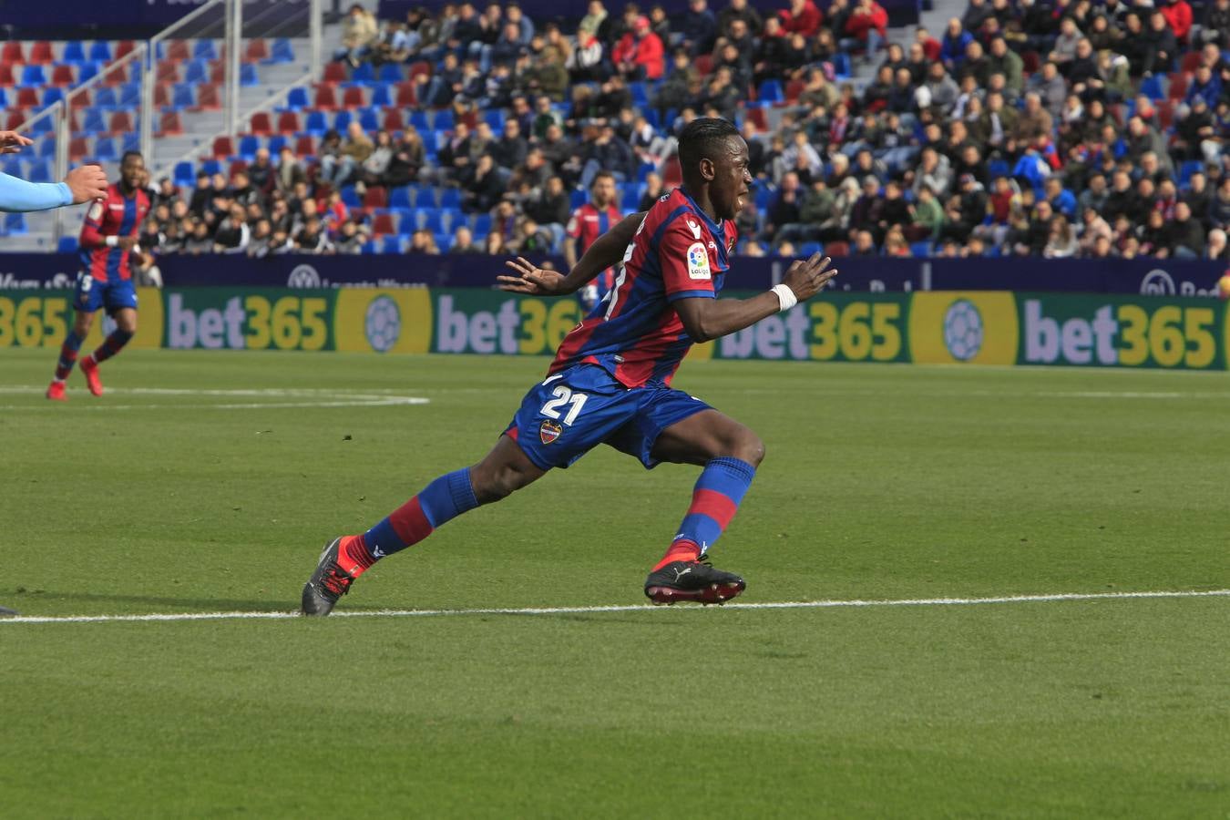 Estas son las fotos que deja el partido de la jornada 19 de la Liga en el Ciutat