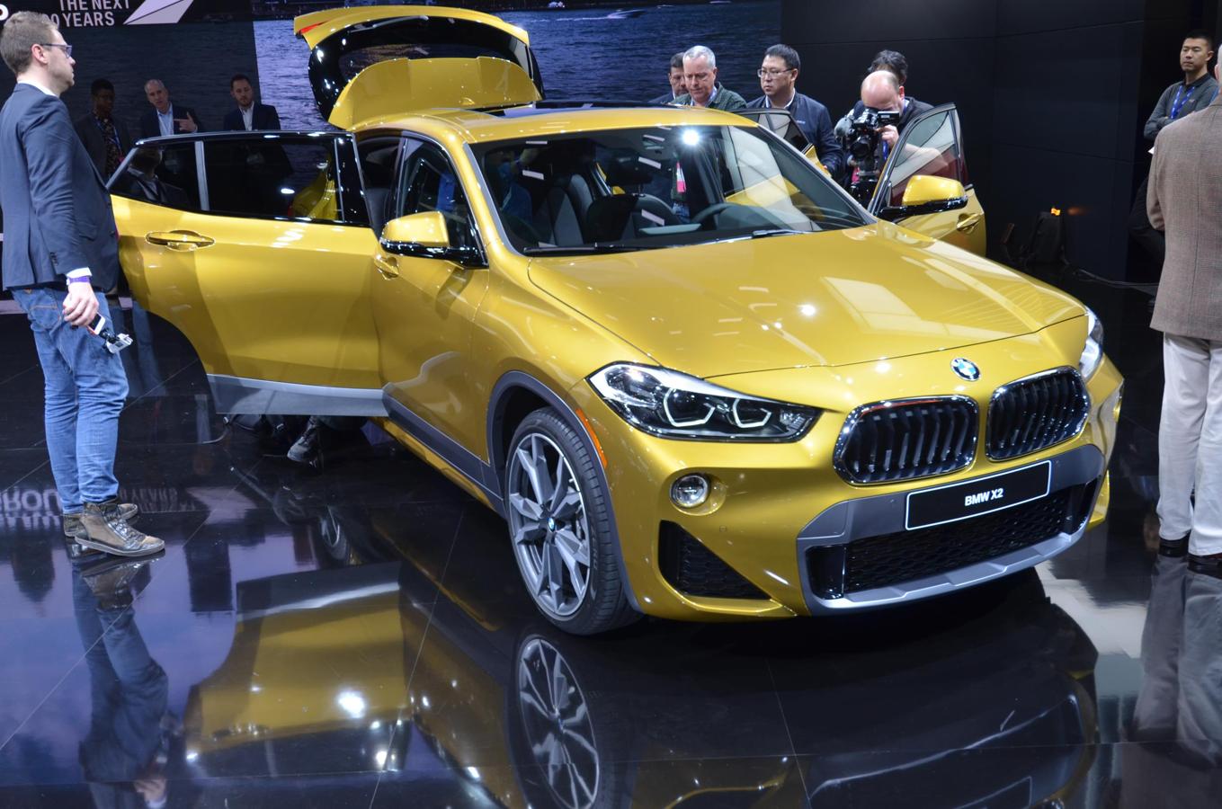 BMW ha presentado el nuevo X2, un SUV de tamaño compacto.