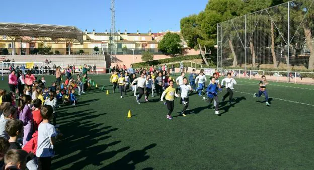 Una carrera solidaria en el colegio. 