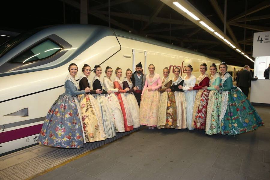 Fotos de las falleras en Fitur 2018