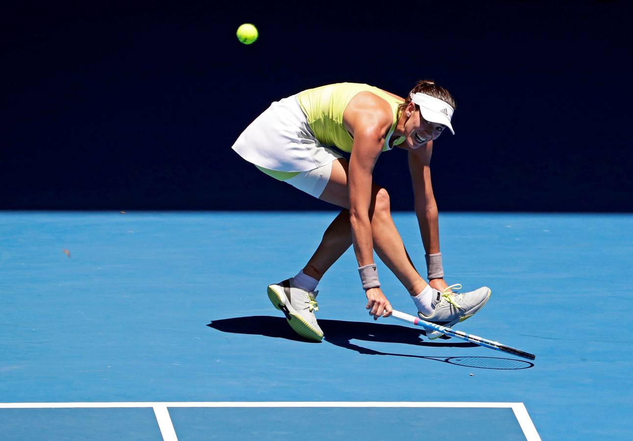 Garbiñe Muguruza cayó derrotada en segunda ronda del Abierto de Australia ante la taiwanesa Su-Wei Hsie por 7-6 (1) y 6-4.