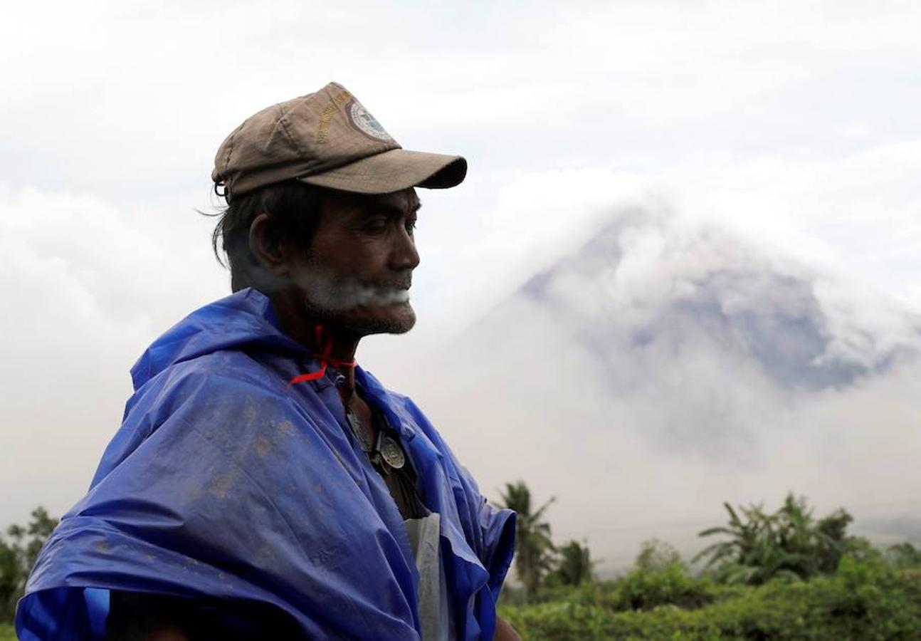 La erupción de tres volcanes en el cinturón del Pacífico ha puesto en alerta a Filipinas, Papua, Indonesia y Nueva Guinea shanghái. El 75% de los volcanes y el 90% de los terremotos del planeta se concentran en el Círculo de Fuego del océano Pacífico.