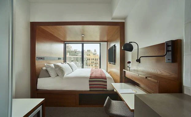 Una habitación del hotel Arlo de Nueva York, diseñada para estancias breves, de horas o minutos