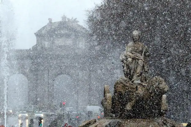 Intensa nevada en la ciudad de Madrid. 