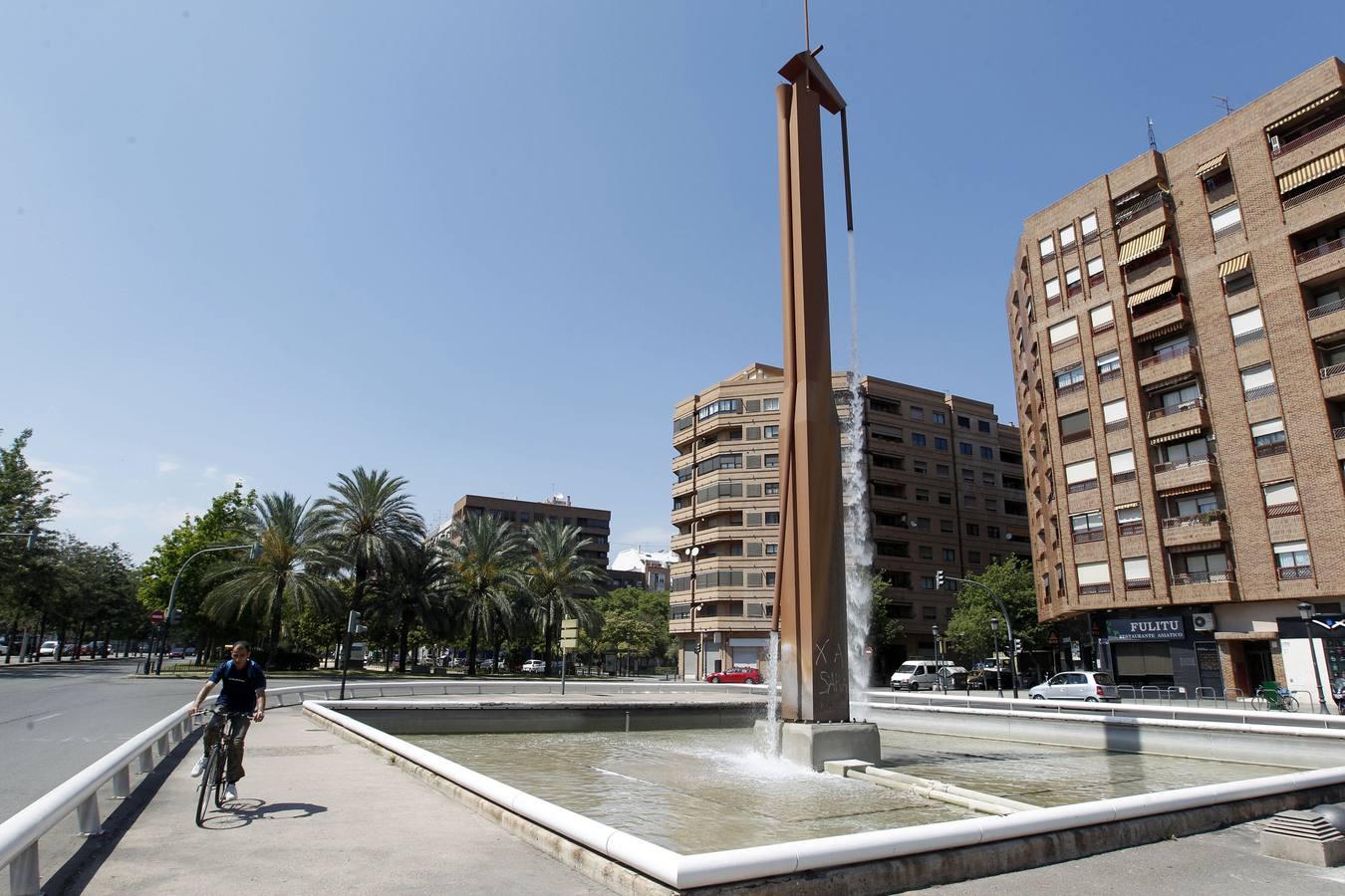 Junto con esta puesta a punto de la escultura, se valorarán distintas soluciones para la iluminación de la misma. Treinta años después de su inauguración, 'La Pantera Rosa' lucirá como en sus primeros días.