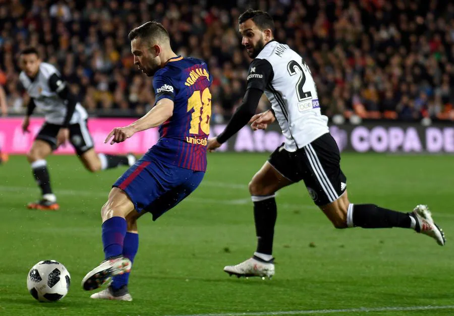 Estas son las imágenes que deja el partido de vuelta de semifinales de Copa del Rey en Mestalla