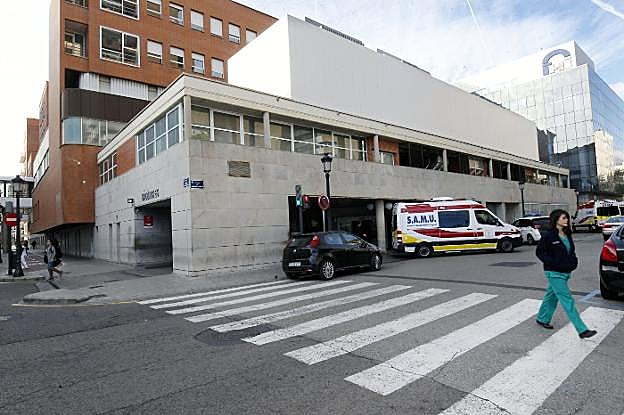 Acceso al servicio de Urgencias del Hospital Clínico de Valencia. 