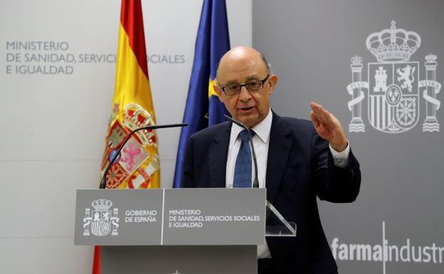 Cristóbal Montoro.