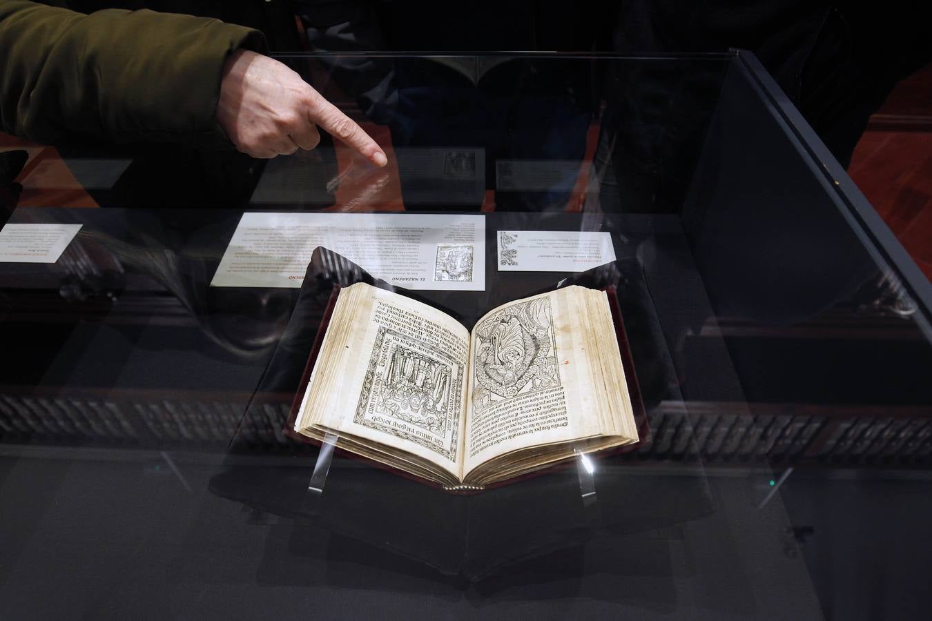 Fotos: Fotos de las joyas manuscritas e incunables de la exposición de la Universitat de València