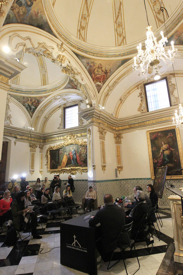 La iglesia de San Nicolás, considerada "la Capilla Sixtina valenciana" tras su recuperación pictórica y estructural de los últimos años, luce ya la restauración y el reagrupamiento cronológico también de su Capilla de la Comunión, una obra del siglo XVIII que arrastraba décadas de deterioro. Los trabajos de restauración de la capilla han concluido tras nueve meses y una inversión de un millón de euros financiados por la Fundación Hortensia Herrero, que lleva invertidos ya 5,5 millones en los últimos seis años en esta iglesia. La Capilla de la Comunión data de 1760 y aunque ha sido restaurada a principios del siglo XX, era "evidente su deterioro progresivo desde los años 30" y en ella pueden verse dos cúpulas sucesivas, "algo que no sucede en ninguna otra capilla valenciana". 