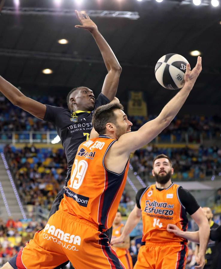 Estas son las imágenes que deja el partido de cuartos de final de Copa del Rey en el Gran Canaria Arena