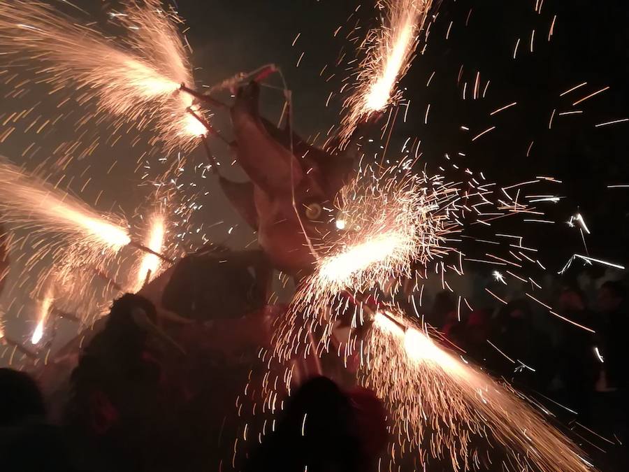 El barrio de Valencia celebra los días previos a la festividad de su patrona. Hoy ha tenido lugar el correfoc por las calles del casco antiguo. El programa de actos para este fin de semana es el siguiente: sábado: guitarrà y cant d'estil; domingo: alborada a la medianoche, volteo de campanas y disparo pirotécnico por la mañana y ofrenda a las 18 horas; lunes: misa de descubrir a las 06:30 horas, traslado de la imagen a mediodía, mascletà en la plaza Badajoz a las 14 horas, procesión a las 20 horas y disparo de fuegos artificiales a las 22 horas.