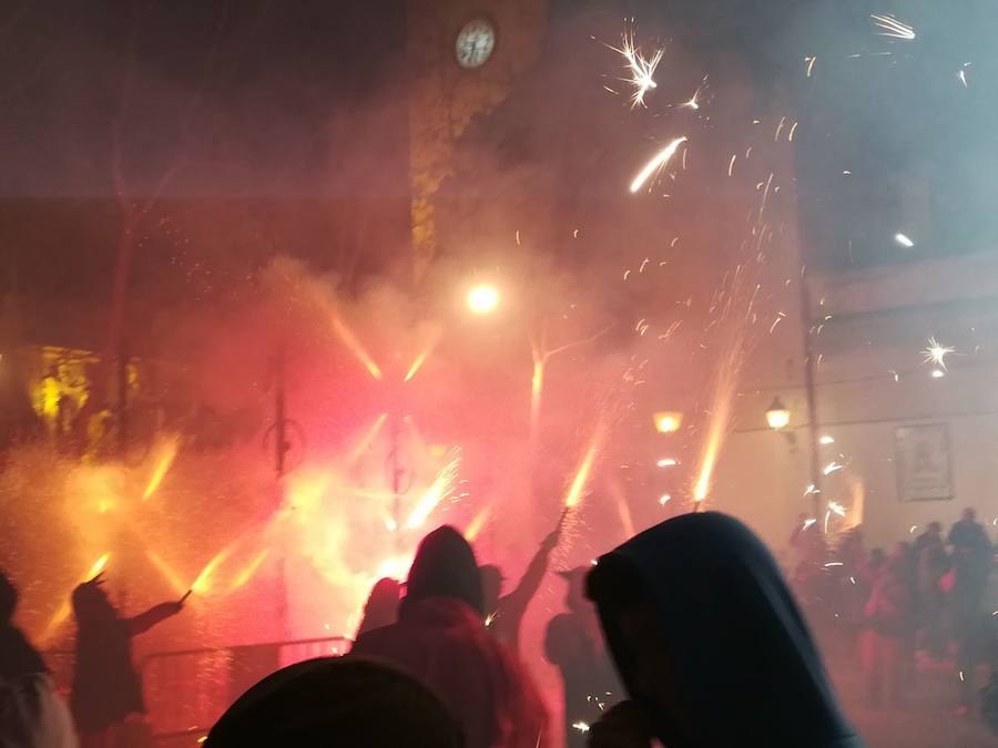 El barrio de Valencia celebra los días previos a la festividad de su patrona. Hoy ha tenido lugar el correfoc por las calles del casco antiguo. El programa de actos para este fin de semana es el siguiente: sábado: guitarrà y cant d'estil; domingo: alborada a la medianoche, volteo de campanas y disparo pirotécnico por la mañana y ofrenda a las 18 horas; lunes: misa de descubrir a las 06:30 horas, traslado de la imagen a mediodía, mascletà en la plaza Badajoz a las 14 horas, procesión a las 20 horas y disparo de fuegos artificiales a las 22 horas.