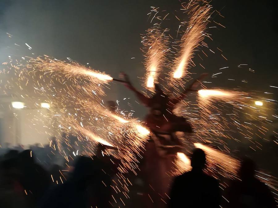 El barrio de Valencia celebra los días previos a la festividad de su patrona. Hoy ha tenido lugar el correfoc por las calles del casco antiguo. El programa de actos para este fin de semana es el siguiente: sábado: guitarrà y cant d'estil; domingo: alborada a la medianoche, volteo de campanas y disparo pirotécnico por la mañana y ofrenda a las 18 horas; lunes: misa de descubrir a las 06:30 horas, traslado de la imagen a mediodía, mascletà en la plaza Badajoz a las 14 horas, procesión a las 20 horas y disparo de fuegos artificiales a las 22 horas.