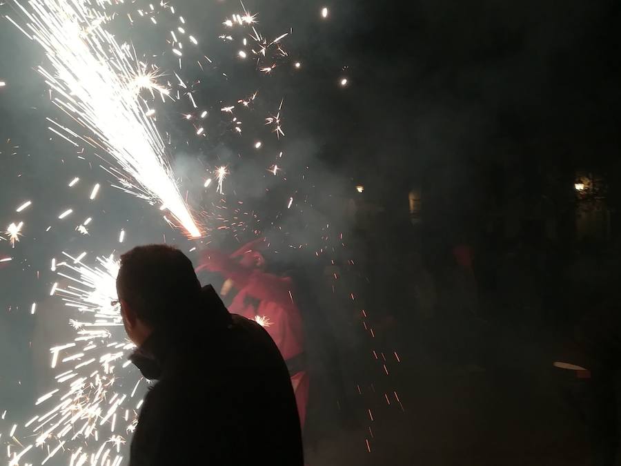 El barrio de Valencia celebra los días previos a la festividad de su patrona. Hoy ha tenido lugar el correfoc por las calles del casco antiguo. El programa de actos para este fin de semana es el siguiente: sábado: guitarrà y cant d'estil; domingo: alborada a la medianoche, volteo de campanas y disparo pirotécnico por la mañana y ofrenda a las 18 horas; lunes: misa de descubrir a las 06:30 horas, traslado de la imagen a mediodía, mascletà en la plaza Badajoz a las 14 horas, procesión a las 20 horas y disparo de fuegos artificiales a las 22 horas.