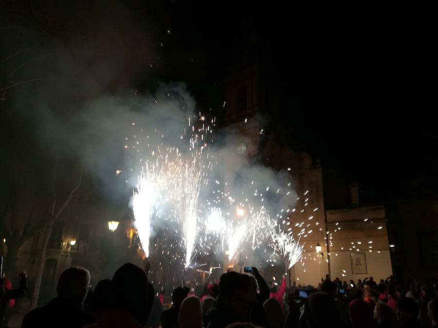 El barrio de Valencia celebra los días previos a la festividad de su patrona. Hoy ha tenido lugar el correfoc por las calles del casco antiguo. El programa de actos para este fin de semana es el siguiente: sábado: guitarrà y cant d'estil; domingo: alborada a la medianoche, volteo de campanas y disparo pirotécnico por la mañana y ofrenda a las 18 horas; lunes: misa de descubrir a las 06:30 horas, traslado de la imagen a mediodía, mascletà en la plaza Badajoz a las 14 horas, procesión a las 20 horas y disparo de fuegos artificiales a las 22 horas.