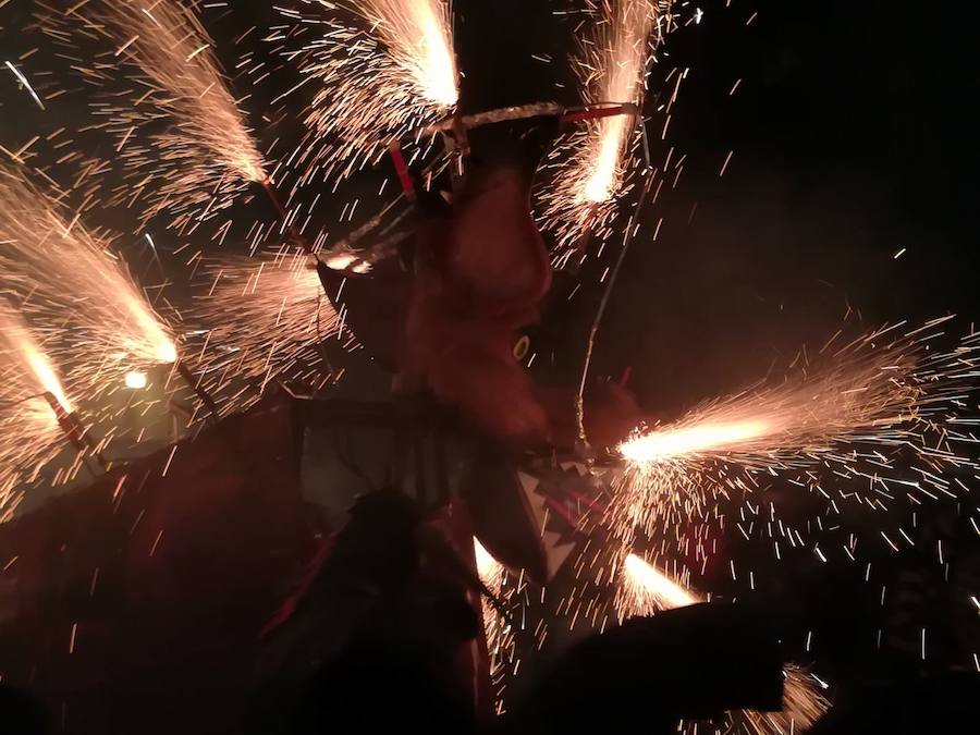 El barrio de Valencia celebra los días previos a la festividad de su patrona. Hoy ha tenido lugar el correfoc por las calles del casco antiguo. El programa de actos para este fin de semana es el siguiente: sábado: guitarrà y cant d'estil; domingo: alborada a la medianoche, volteo de campanas y disparo pirotécnico por la mañana y ofrenda a las 18 horas; lunes: misa de descubrir a las 06:30 horas, traslado de la imagen a mediodía, mascletà en la plaza Badajoz a las 14 horas, procesión a las 20 horas y disparo de fuegos artificiales a las 22 horas.