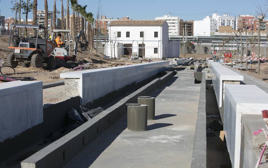 Canales de agua, que darán continuidad a la zona.