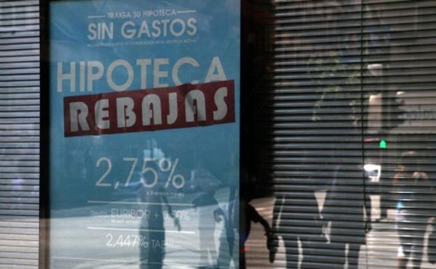 La banca se libra de pagar el impuesto sobre las hipotecas de las viviendas